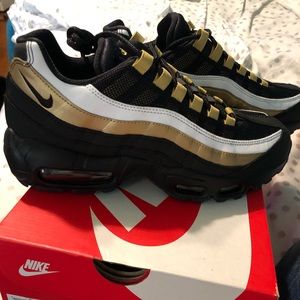 Nike Air Max 95 OG black white metallic gold NEW